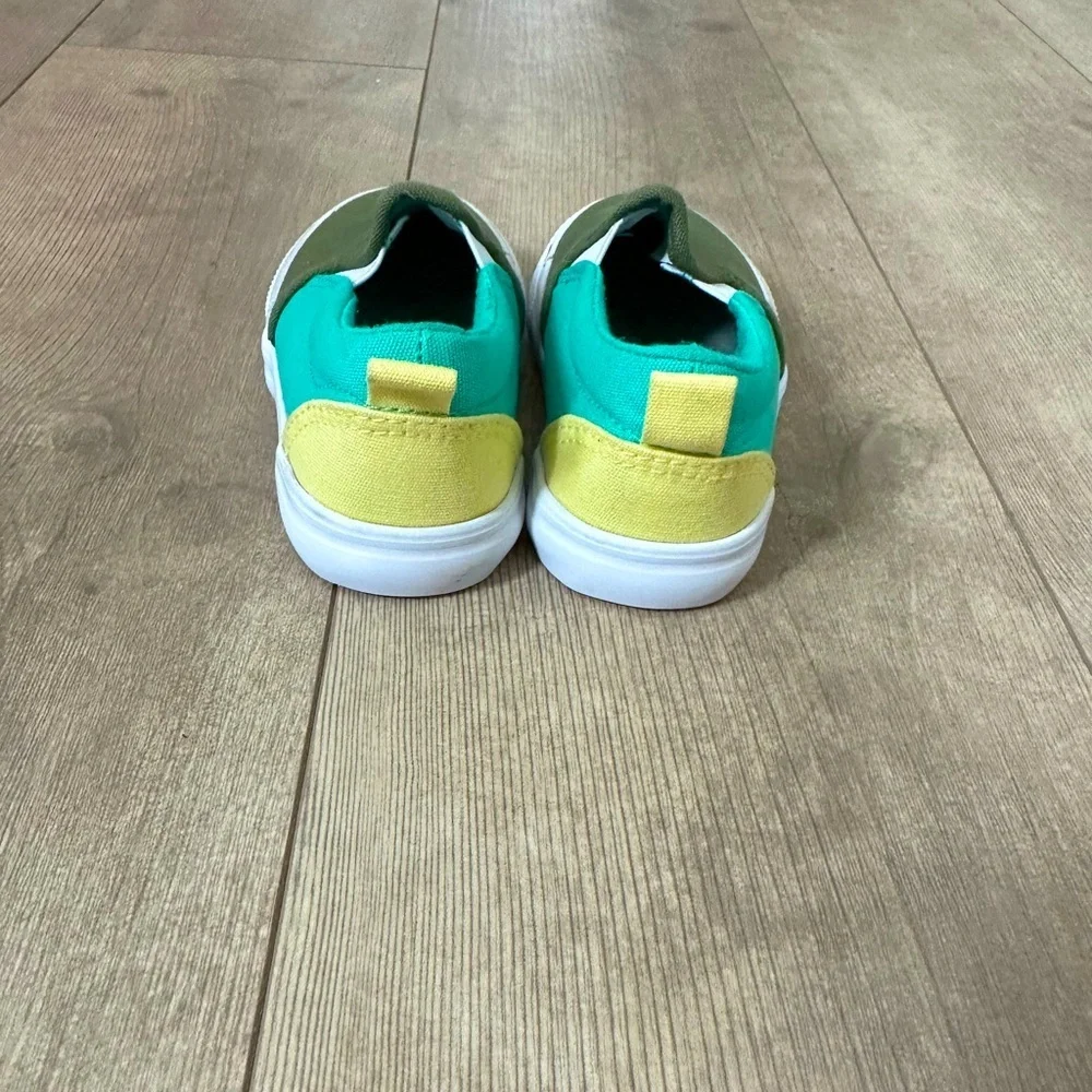 Toddlers' Barron Slip-On Apparel Canvas Sneakers Green - Cat & Jack T Size 6